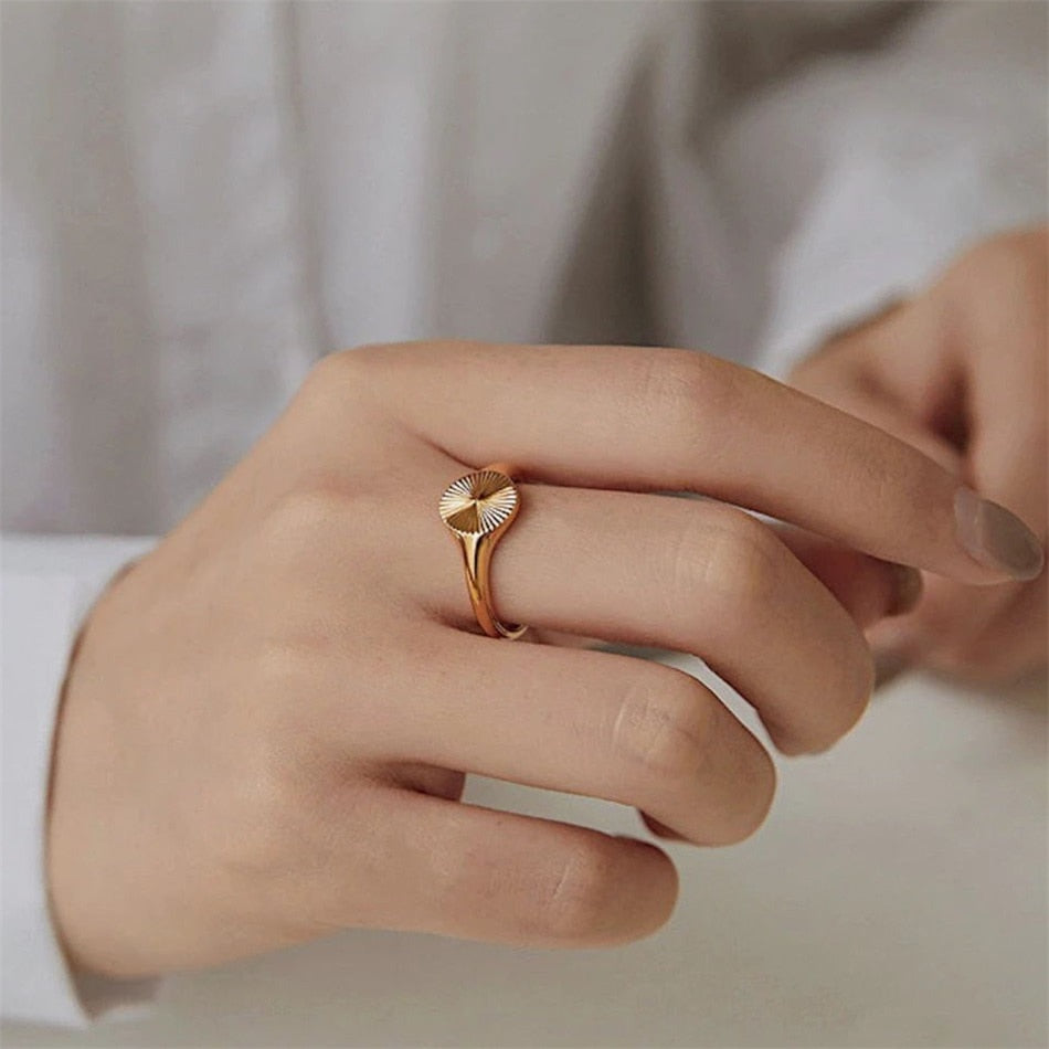 Rays Texture Circle Signet Chunky Dome Stainless Steel Ring