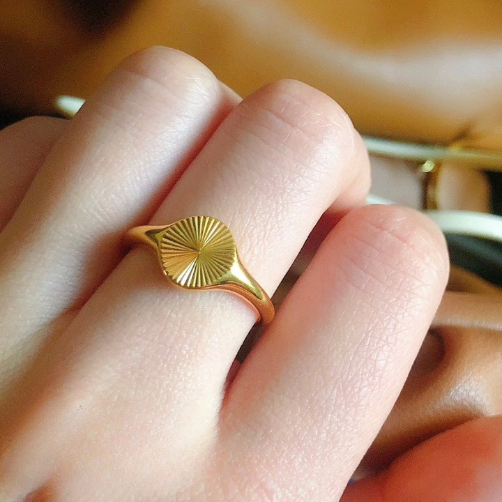 Rays Texture Circle Signet Chunky Dome Stainless Steel Ring