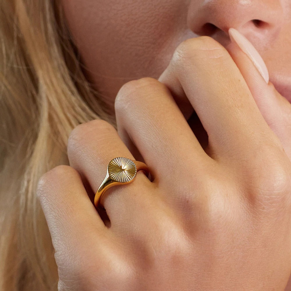 Rays Texture Circle Signet Chunky Dome Stainless Steel Ring