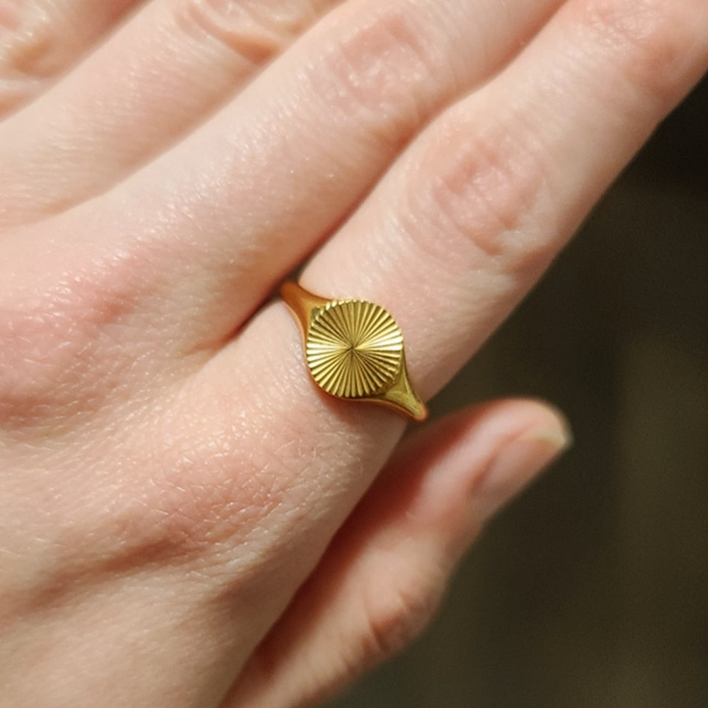 Rays Texture Circle Signet Chunky Dome Stainless Steel Ring